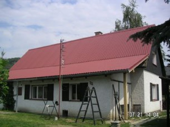 Provedení rekonstrukce střechy objektu RD ve Velkých Losinách - realizace v r. 2006