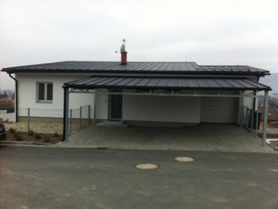 Provedení realizace střechy RD v ŠUMPERKU realizace v r. 2011
