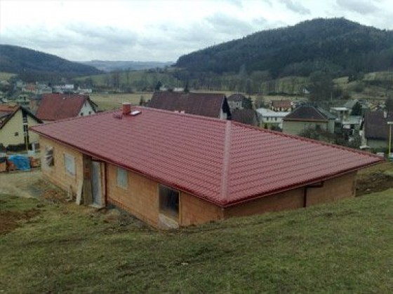 Realizace střechy objektu novostavby RD v Brníčku - realizace v r.2010