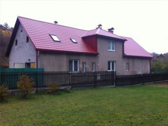 Provedení rekonstrukce střechy RD v Oskavě - realizace v r. 2013