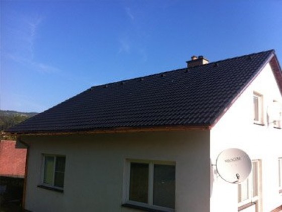 Rekonstrukce střechy objektu RD v BUŠÍNĚ realizace v r.2012.